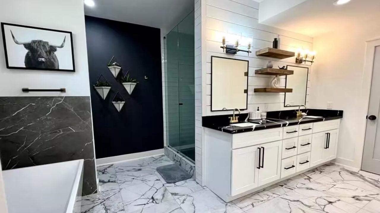 Photo of Bathroom in April Sound
