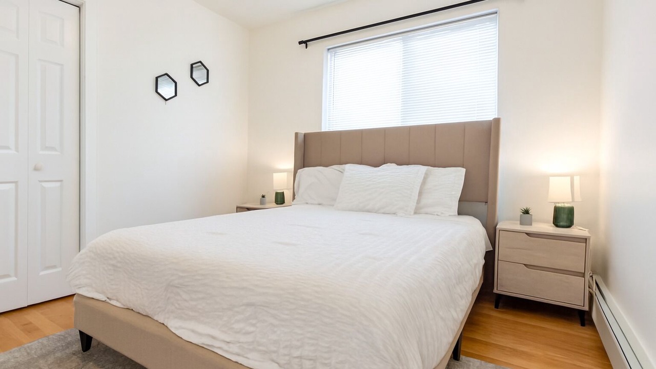 Photo of Bedroom in Niles