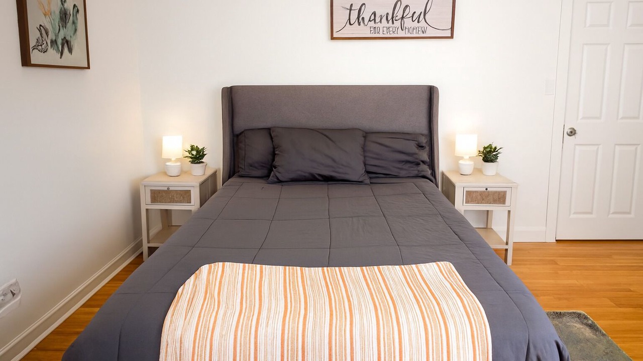 Photo of Bedroom in Niles