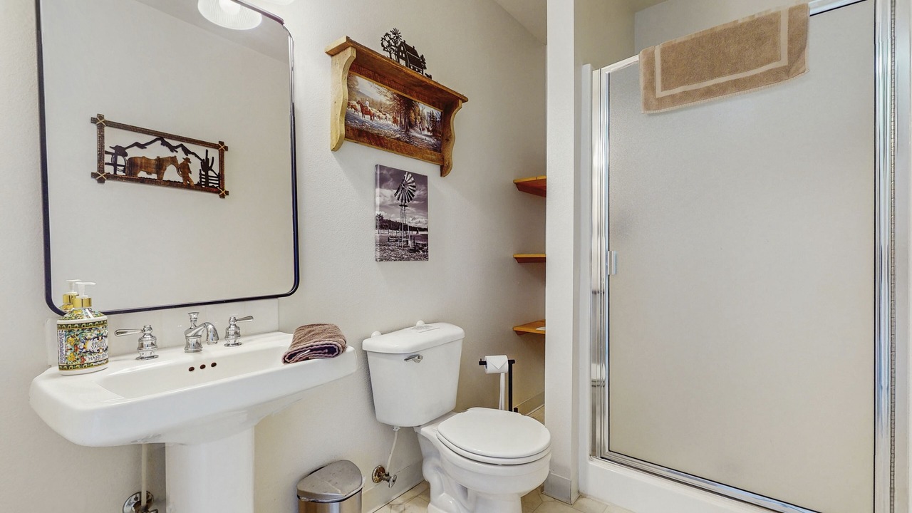 Photo of Bathroom in Crooked River Ranch