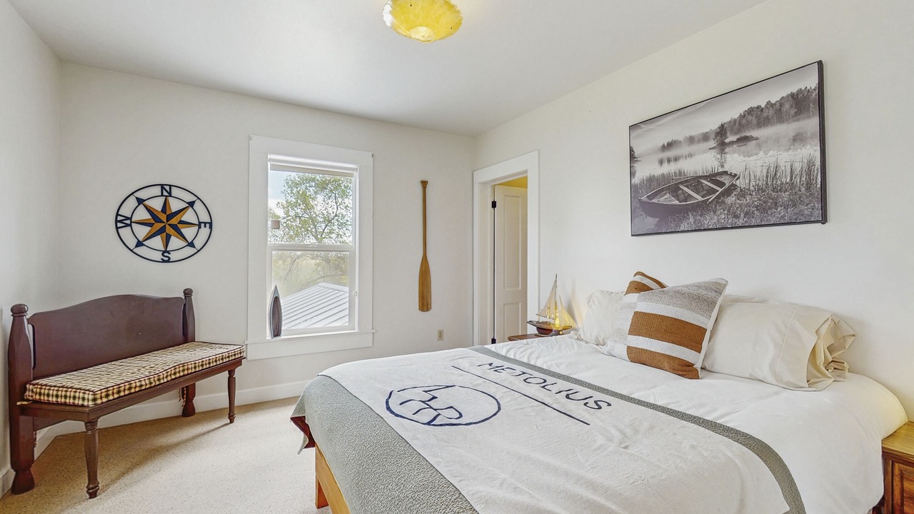 Photo of Bedroom in Crooked River Ranch