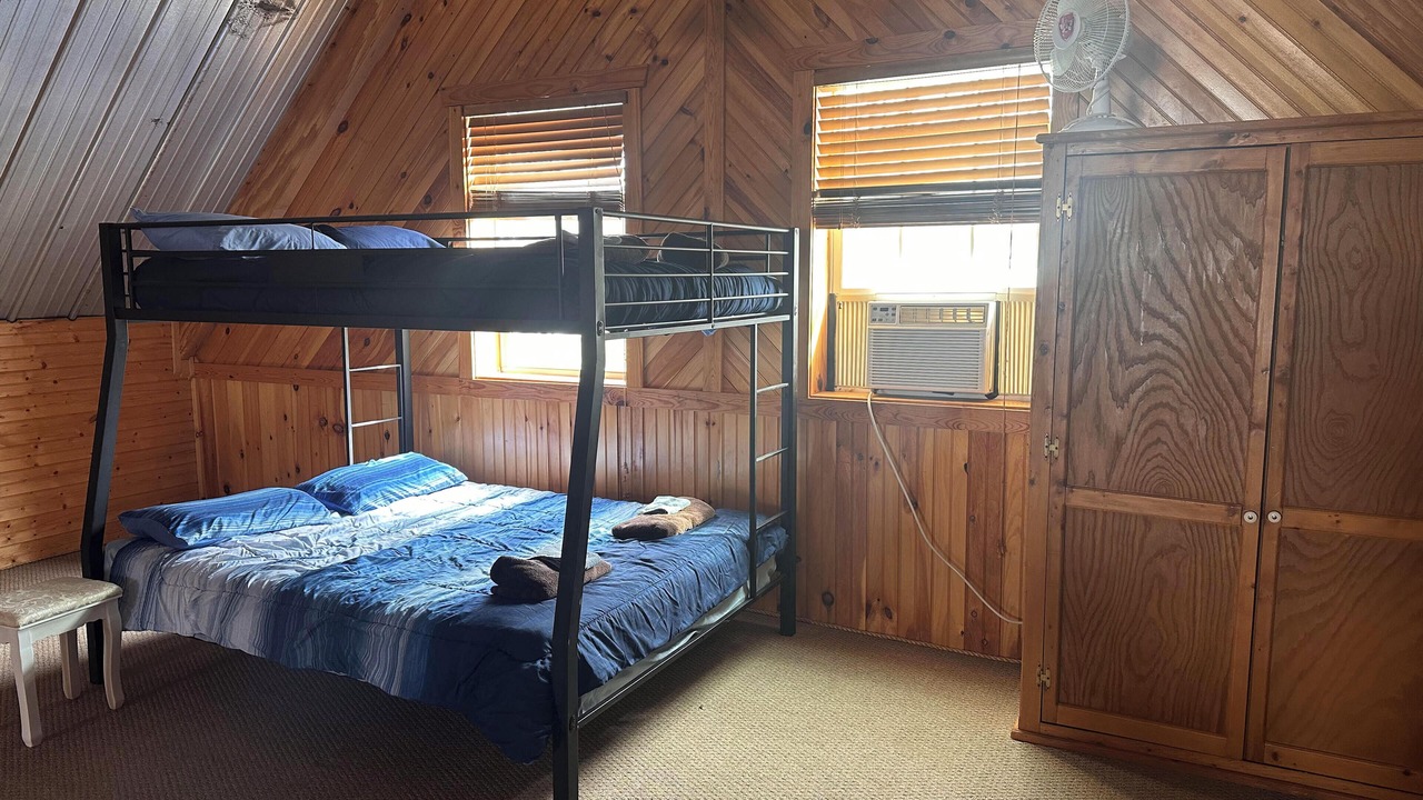 Photo of Bedroom in Cookson