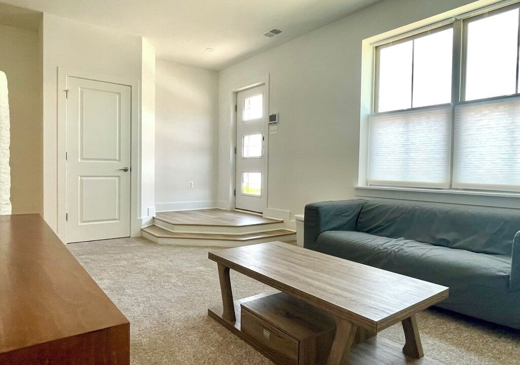 Photo of Livingroom in Rockville