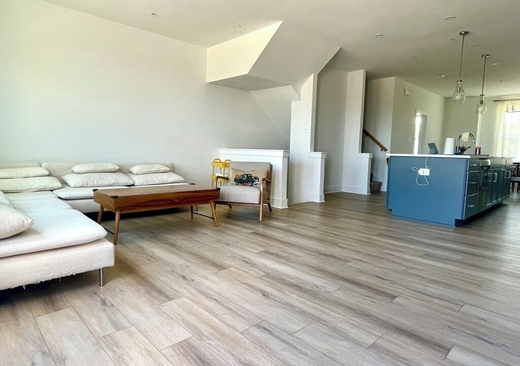 Photo of Livingroom in Rockville