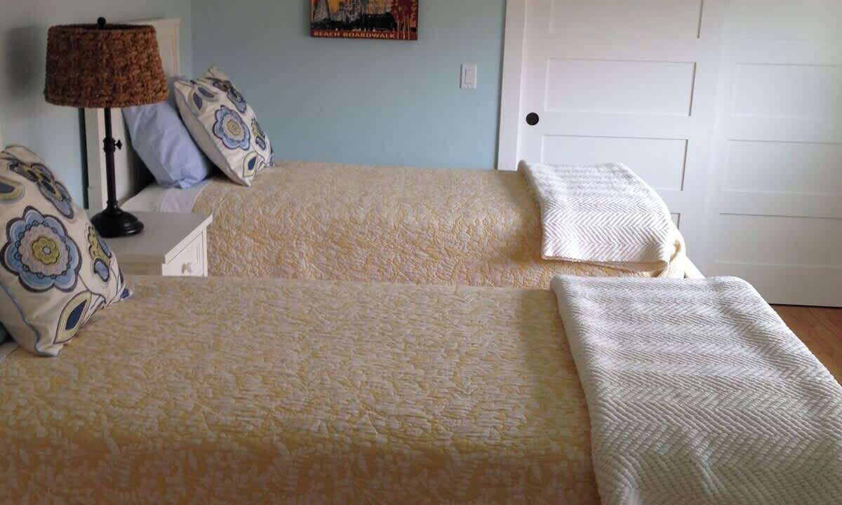 Photo of Bedroom in Westside Santa Cruz