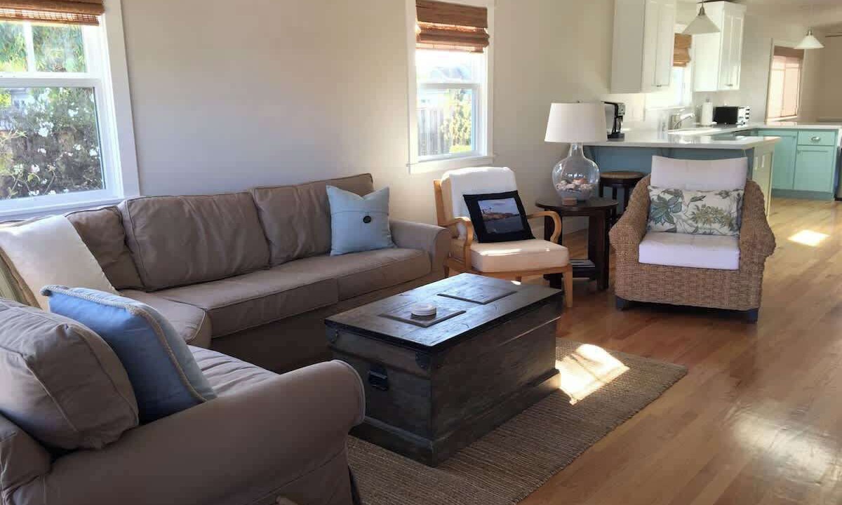 Photo of Livingroom in Westside Santa Cruz