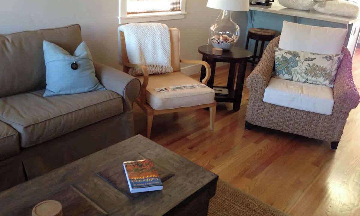 Photo of Livingroom in Westside Santa Cruz