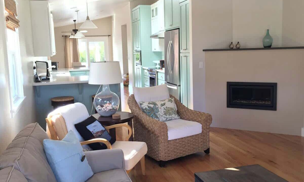 Photo of Livingroom in Westside Santa Cruz