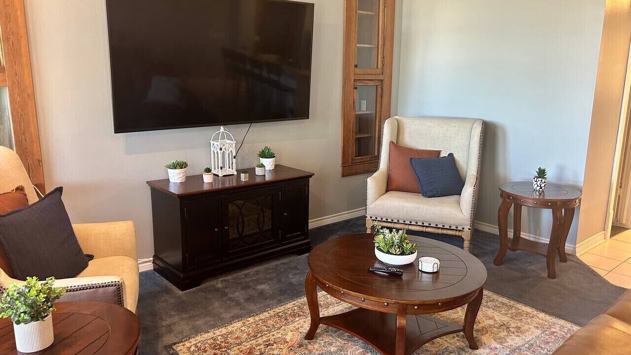 Photo of Livingroom in Eastland