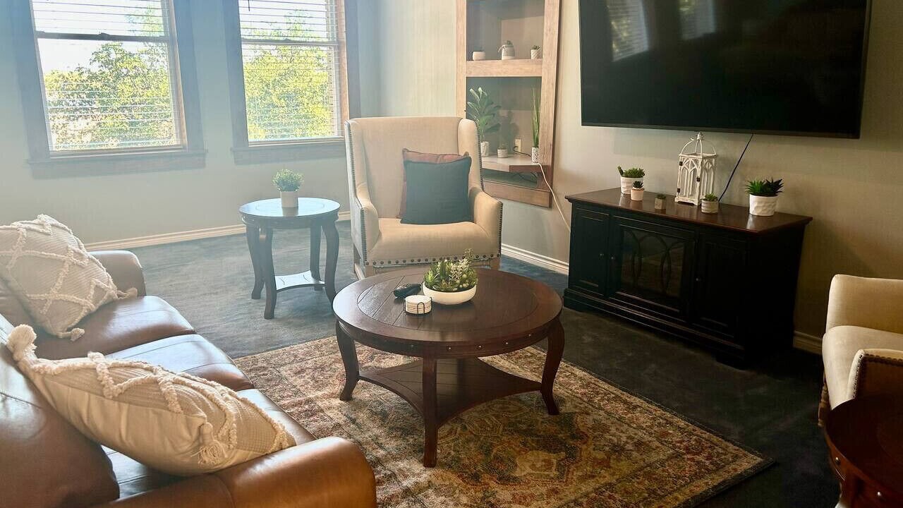 Photo of Livingroom in Eastland