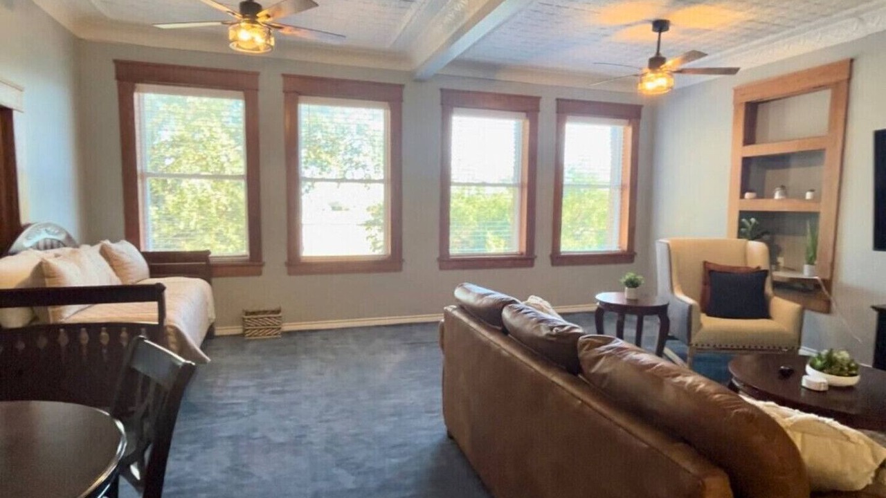 Photo of Livingroom in Eastland
