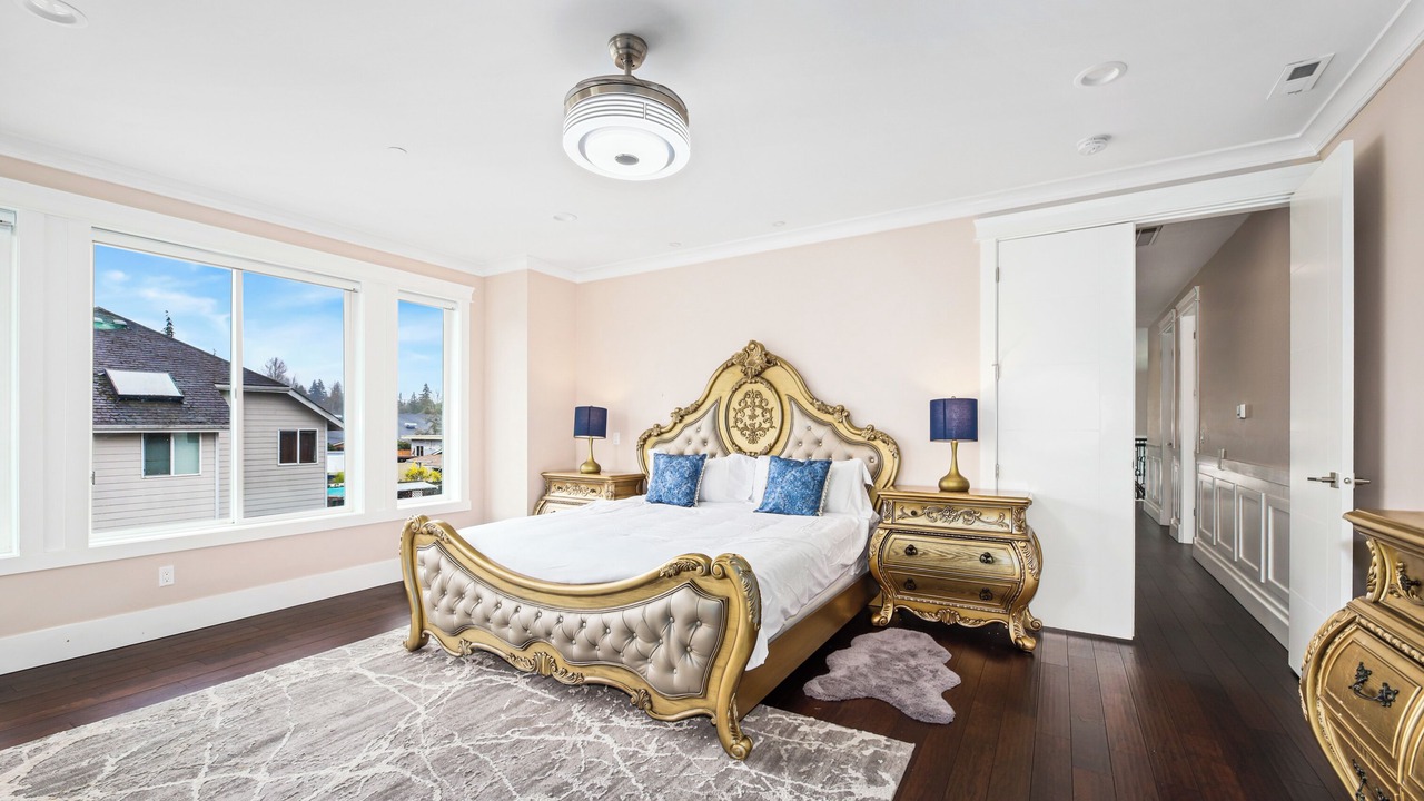 Photo of Others in Highline