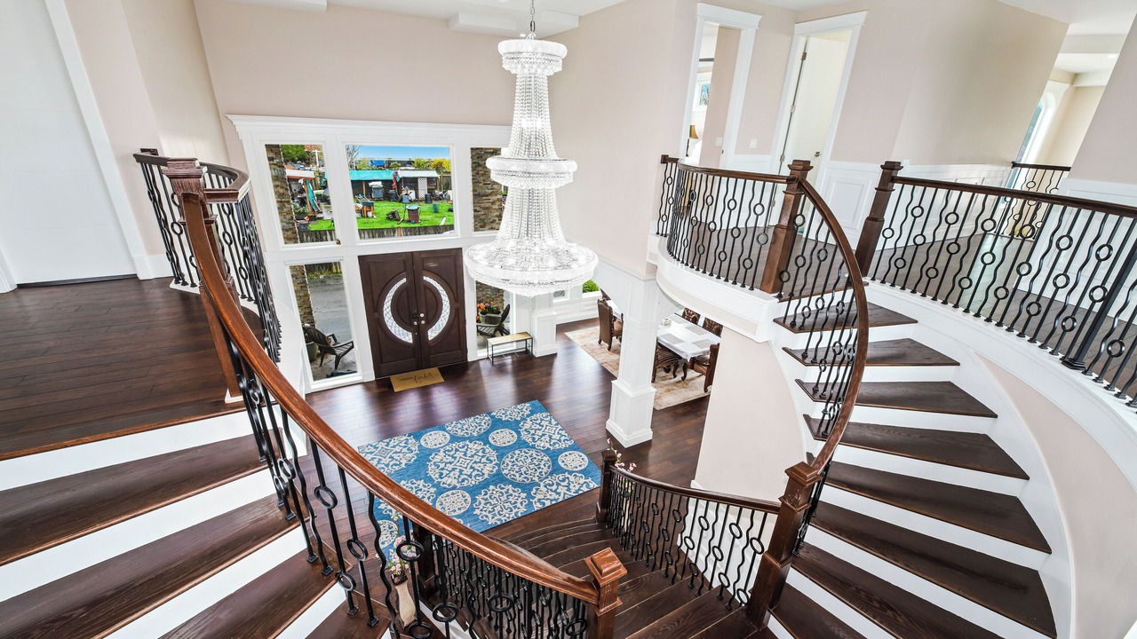 Photo of Others in Highline