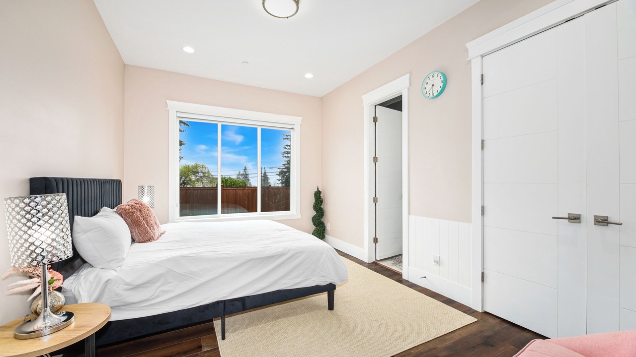 Photo of Bedroom in Highline