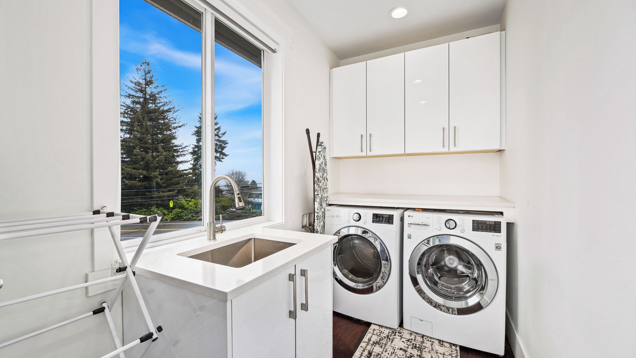 Photo of Others in Highline