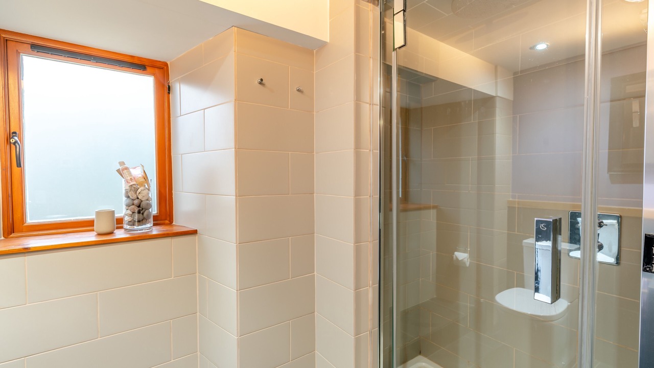 Photo of Bathroom in Comrie