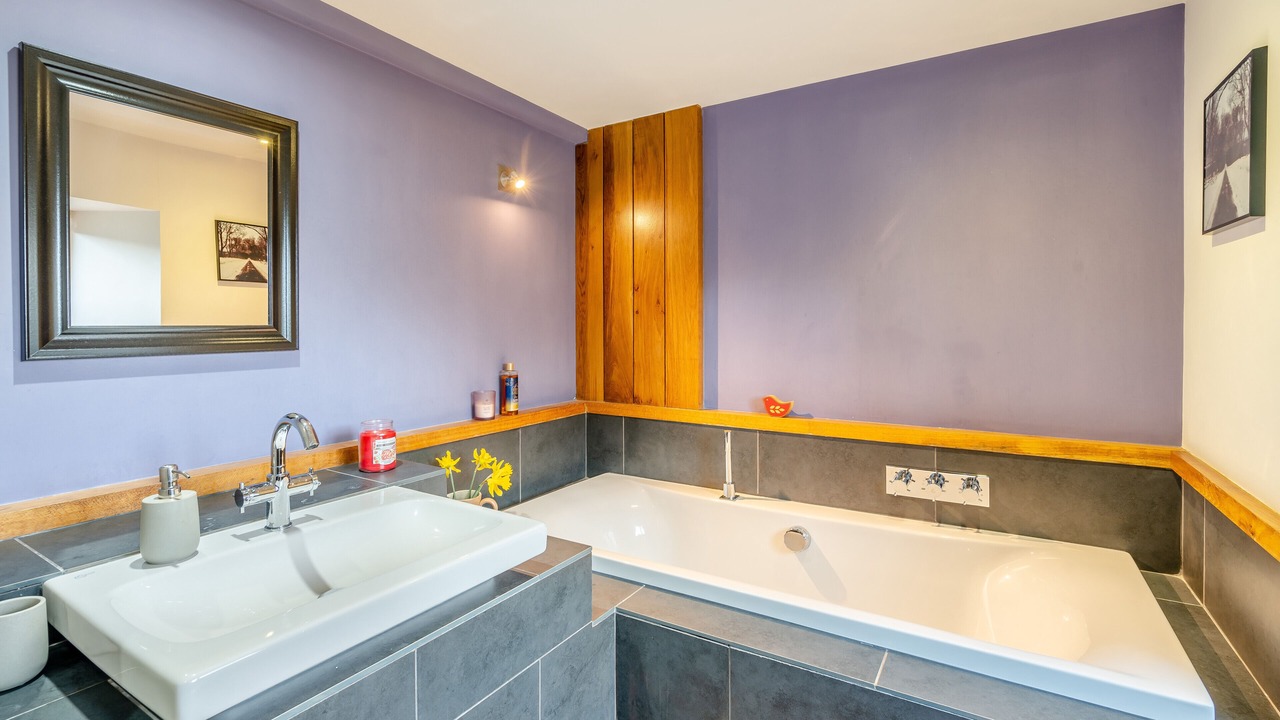 Photo of Bathroom in Comrie