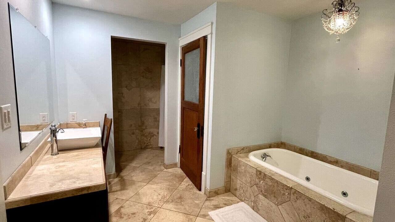 Photo of Bathroom in Eastland