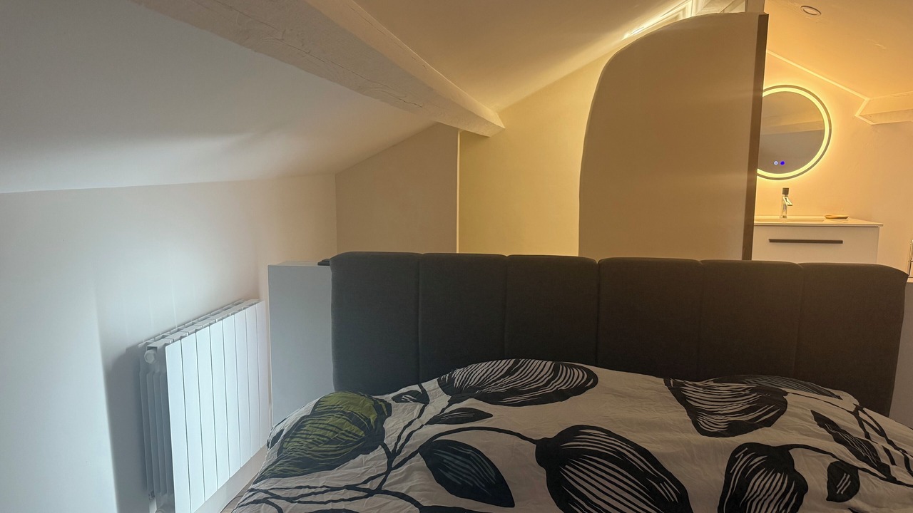 Photo of Bedroom in Chatenoy-le-Royal