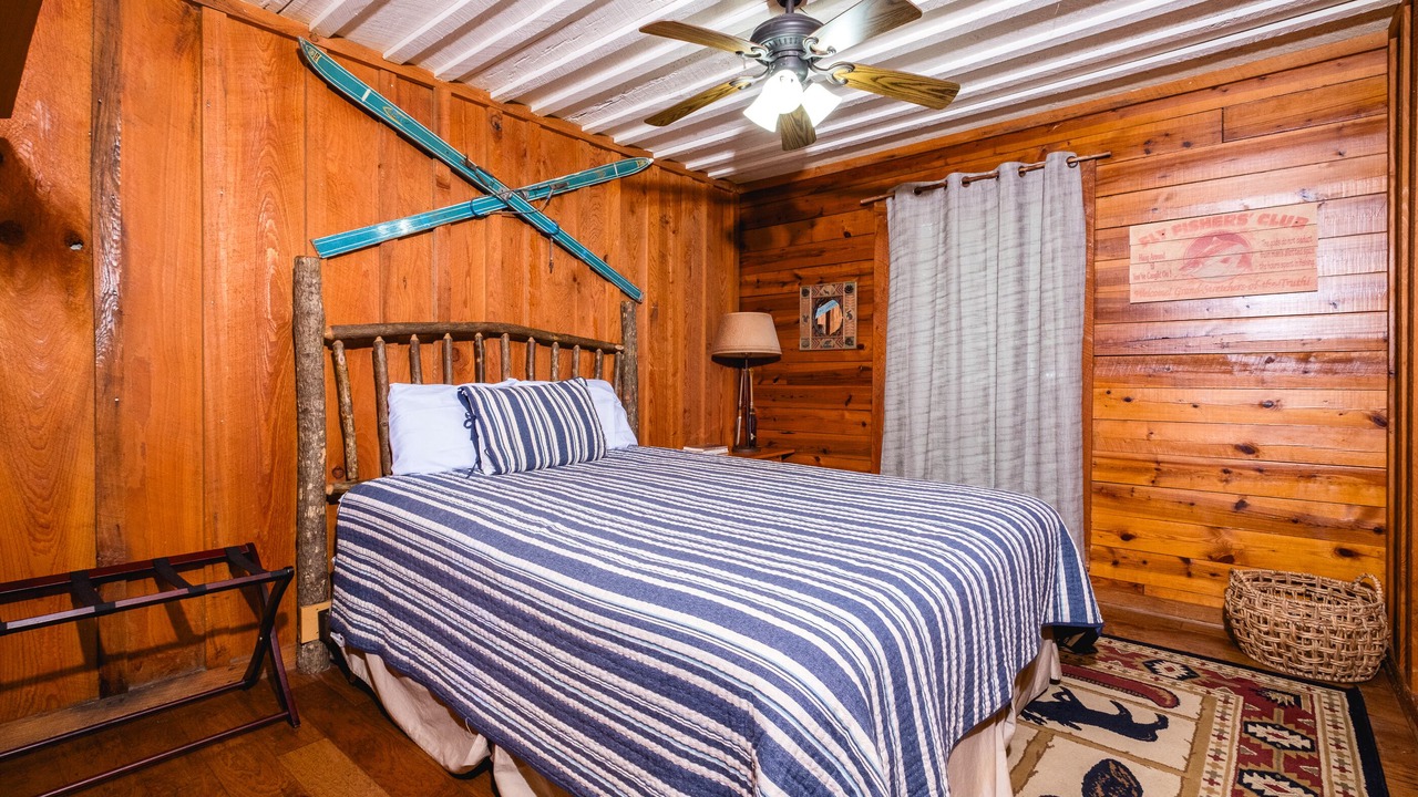 Photo of Bedroom in Heber Springs