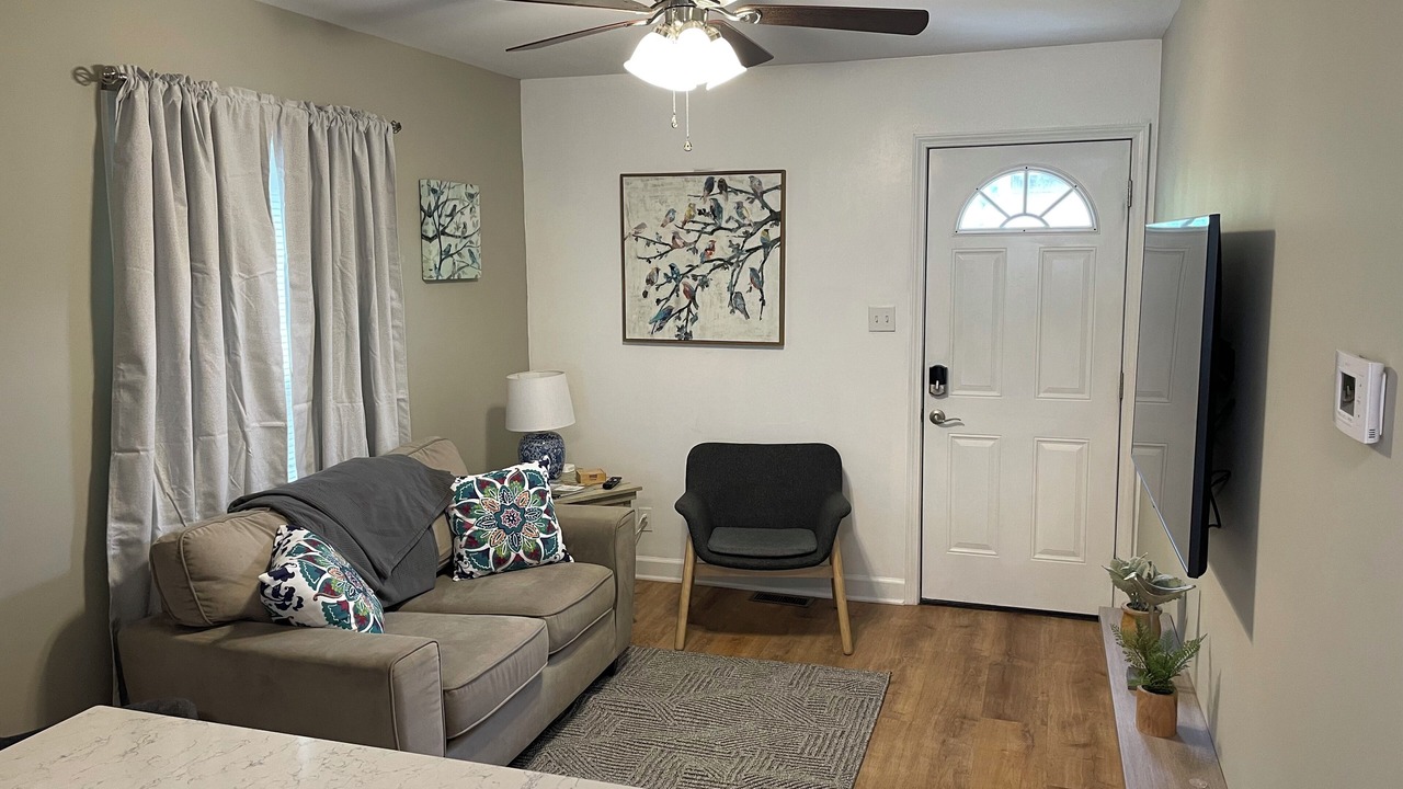 Photo of Livingroom in St. Charles
