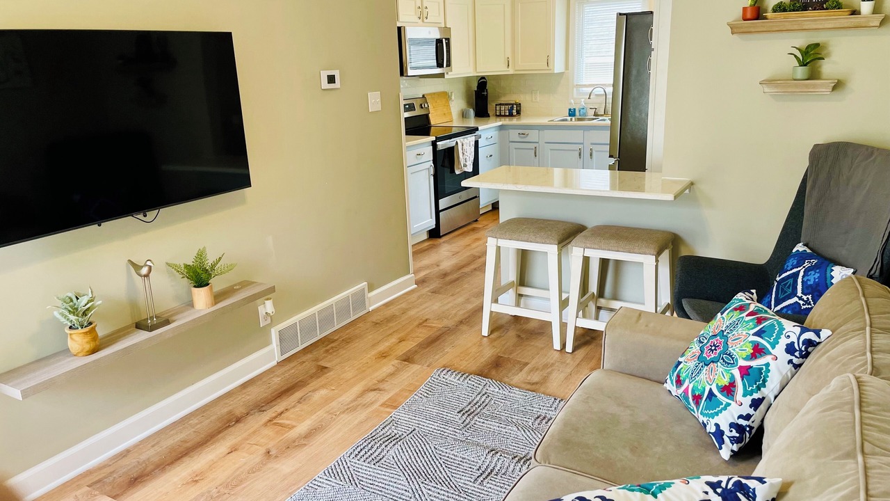 Photo of Livingroom in St. Charles