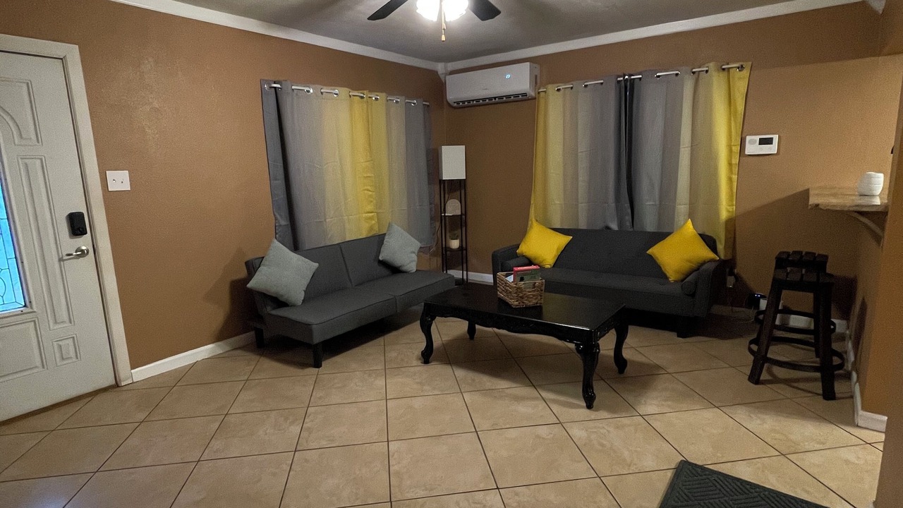Photo of Livingroom in Hobbs