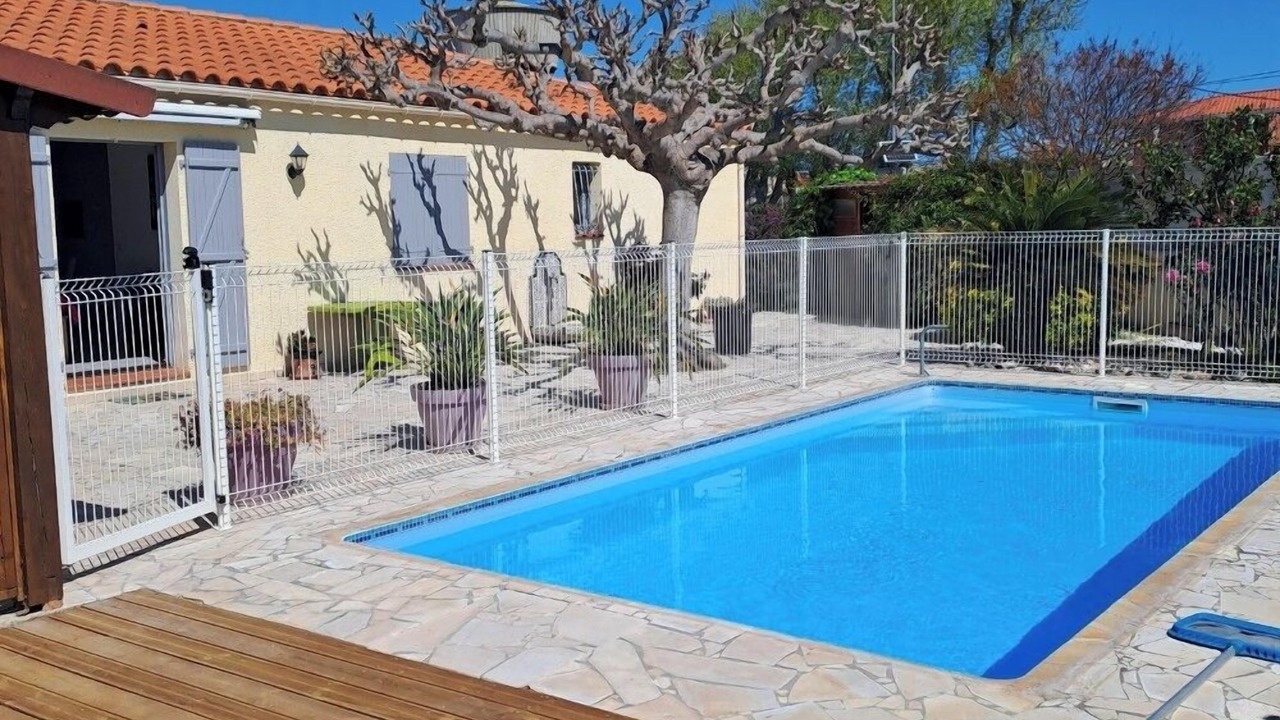 Photo of Outdoor in Claira