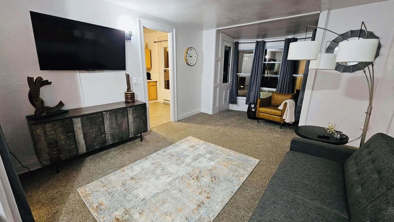 Photo of Livingroom in Wellsville