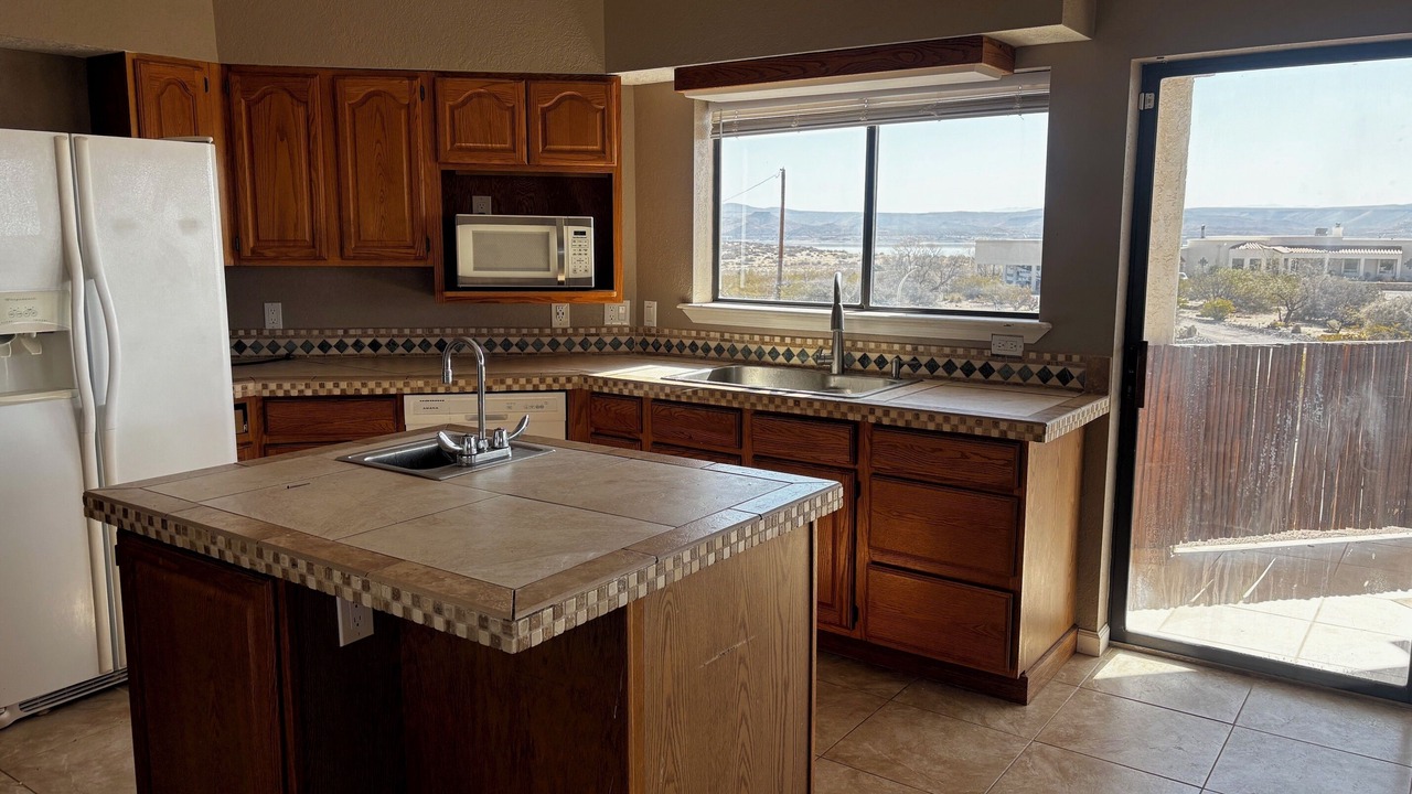 Photo of Kitchen in Truth or Consequences