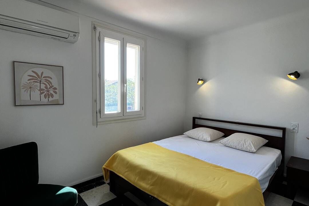 Photo of Bedroom in La Jetee