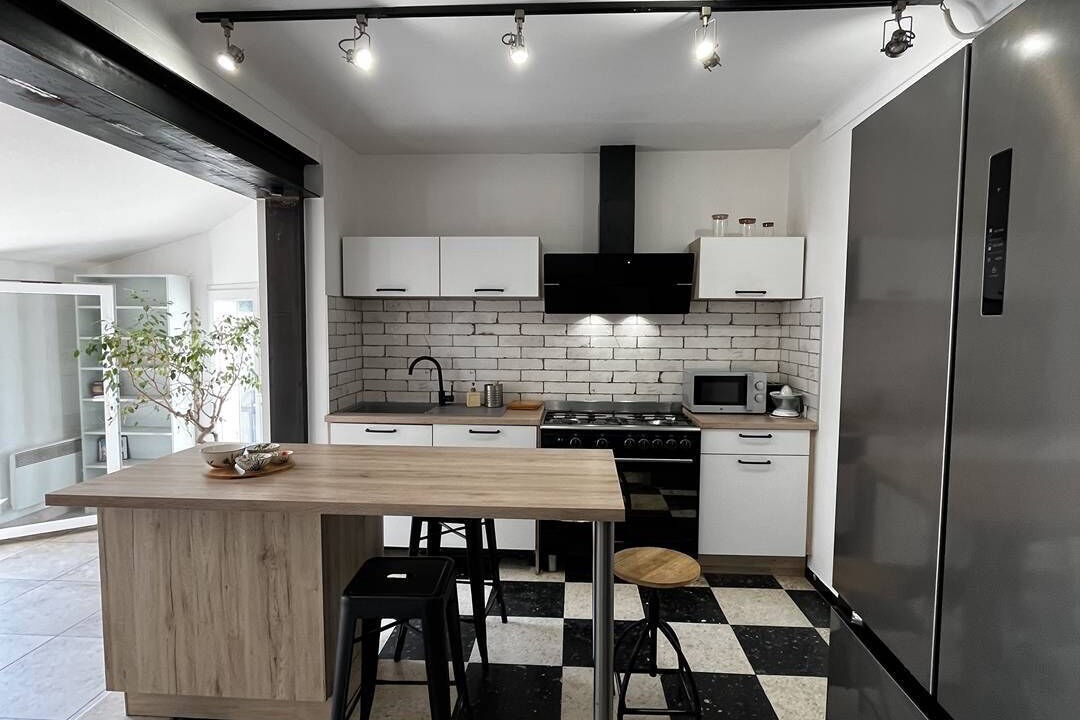 Photo of Kitchen in La Jetee