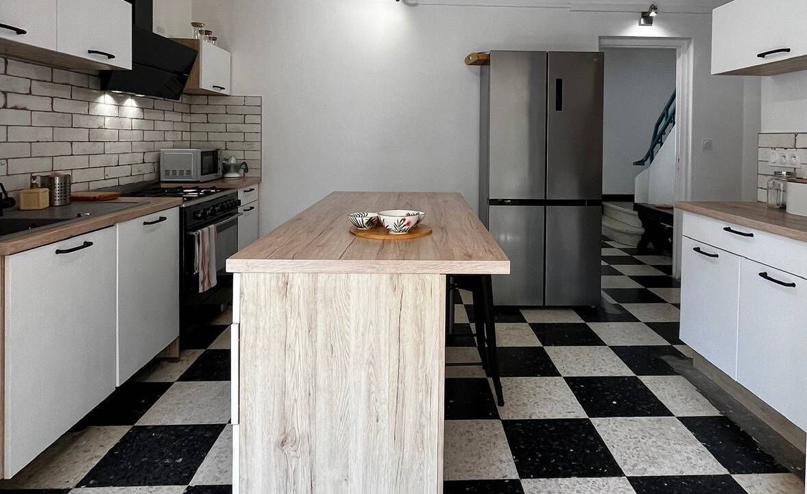 Photo of Kitchen in La Jetee