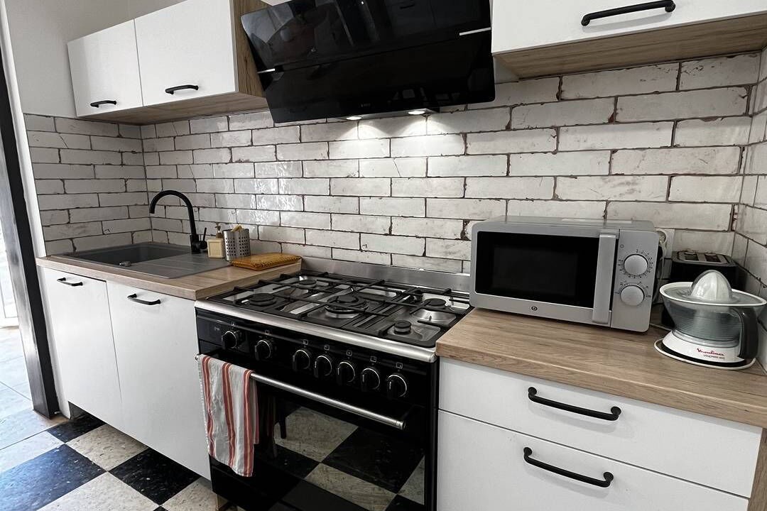 Photo of Kitchen in La Jetee