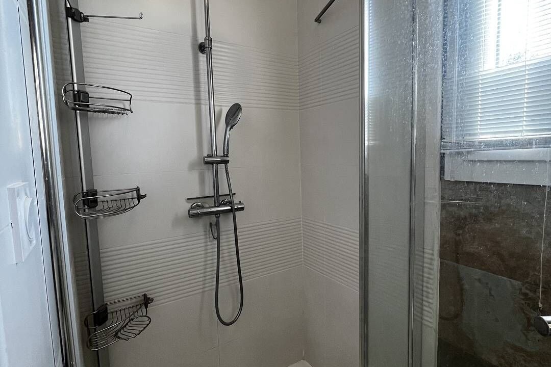 Photo of Bathroom in La Jetee