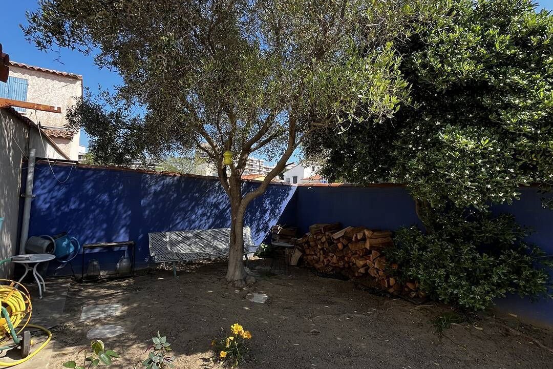 Photo of Outdoor in La Jetee
