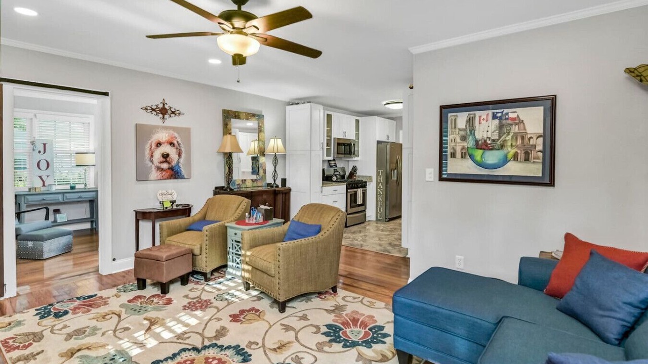 Photo of Livingroom in Rosewood