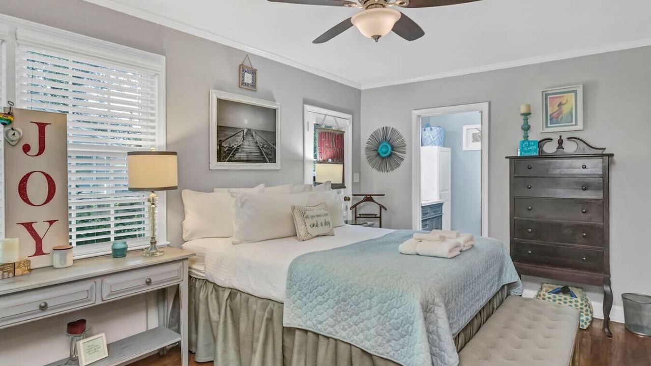Photo of Bedroom in Rosewood