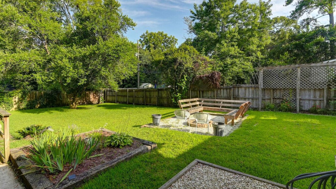Photo of Outdoor in Rosewood