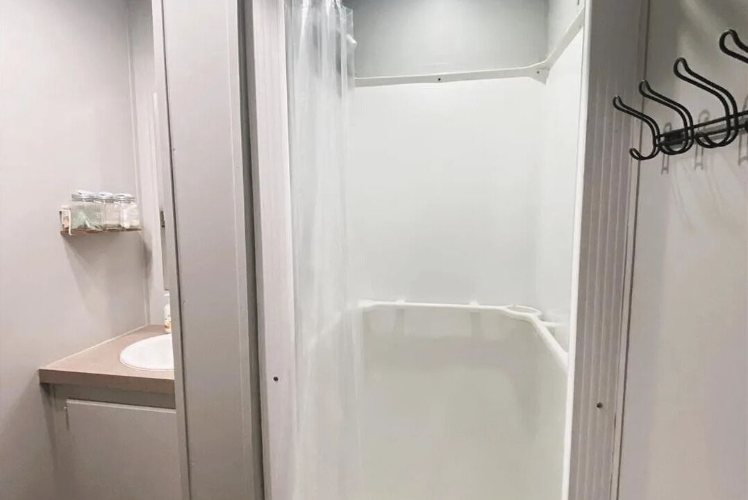Photo of Bathroom in Thackerville