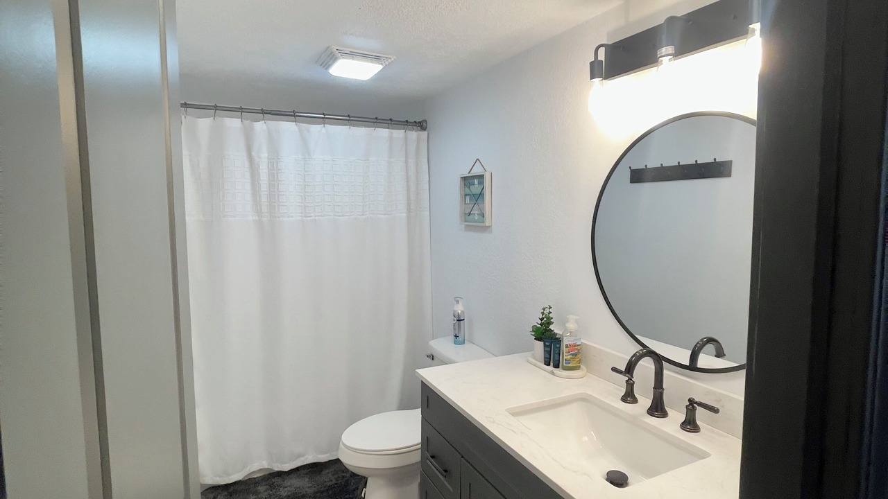 Photo of Bathroom in Canadian