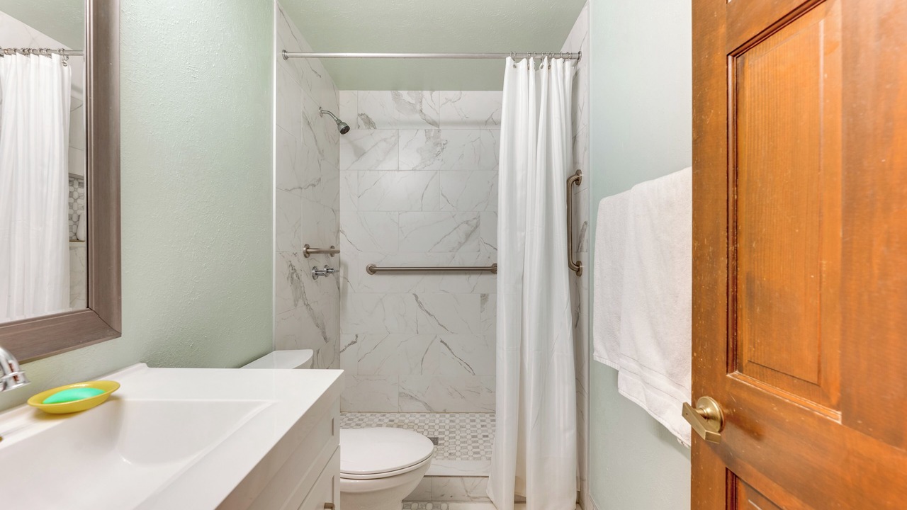 Photo of Bathroom in Arapahoe Ridge
