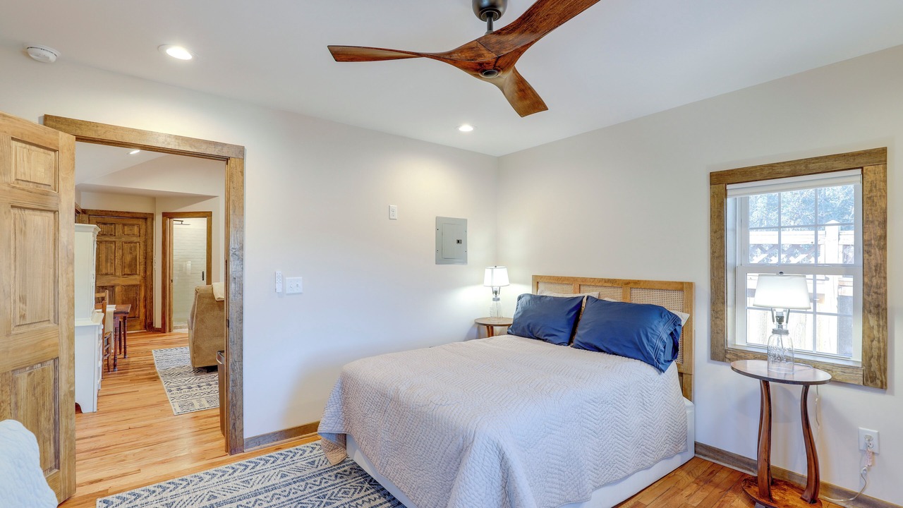 Photo of Bedroom in Hot Springs