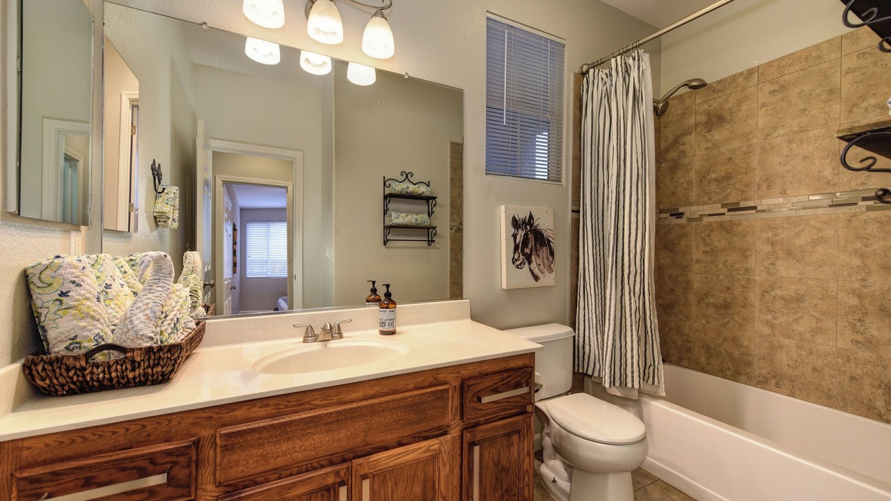 Photo of Bathroom in North Natomas
