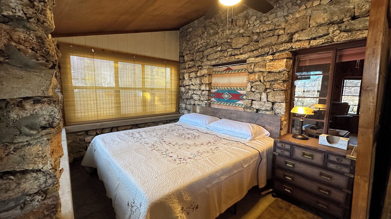 Photo of Bedroom in Hardy