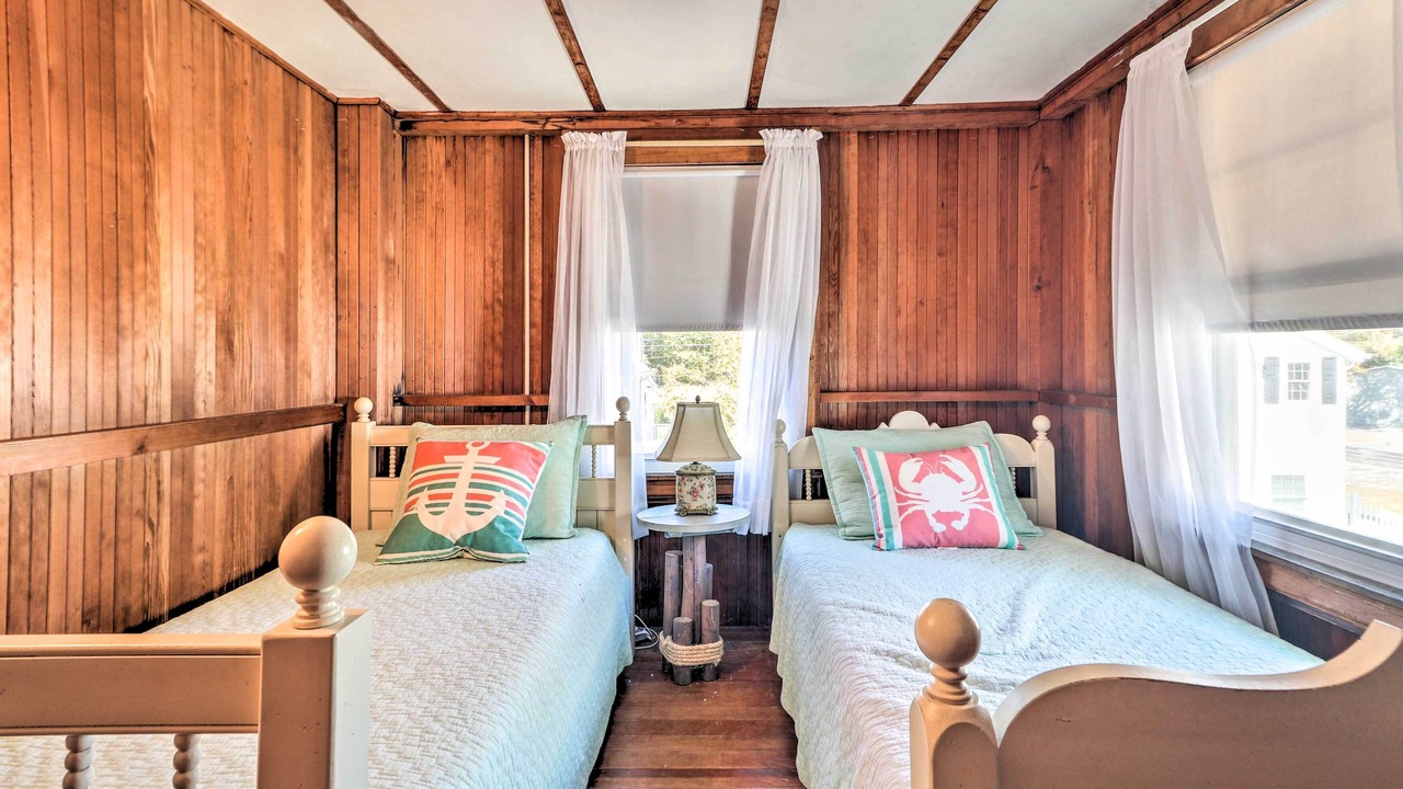 Photo of Bedroom in Old Lyme