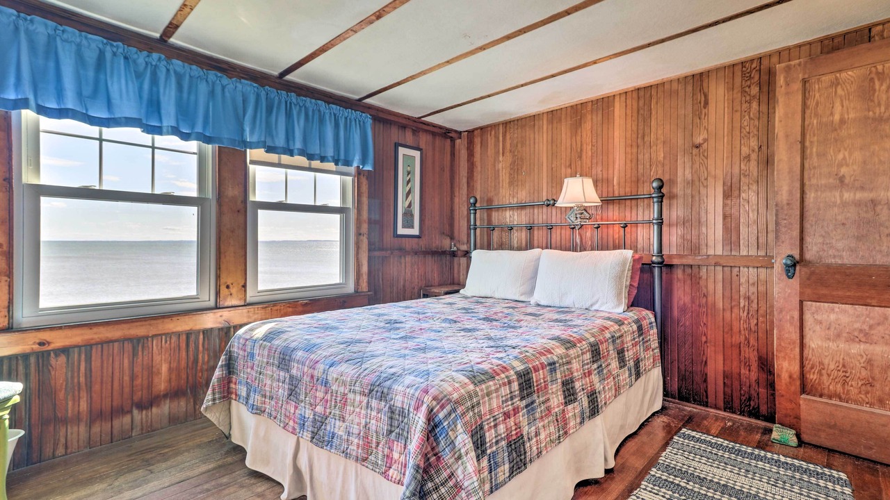 Photo of Bedroom in Old Lyme