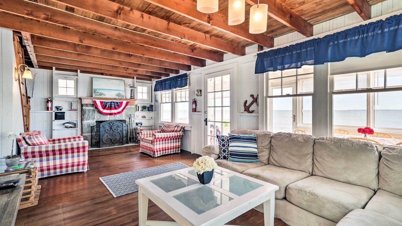 Photo of Livingroom in Old Lyme