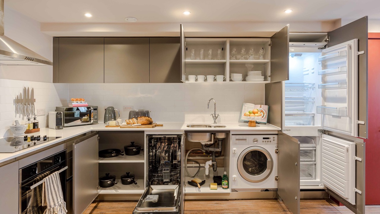 Photo of Kitchen in Bristol Floating Harbour