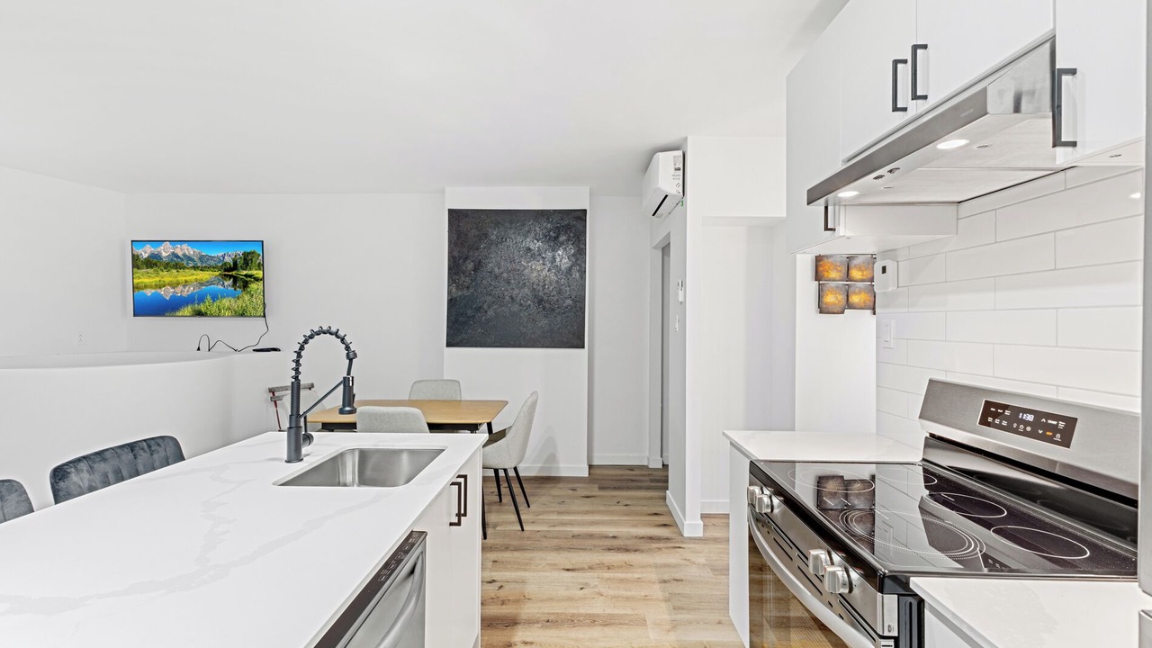 Photo of Kitchen in Quartier des Spectacles